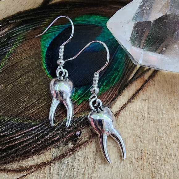 Dentist Earrings Tooth Earrings UNISEX Teeth Dental Hygienist Gift oddities Fang - Picture 8 of 12